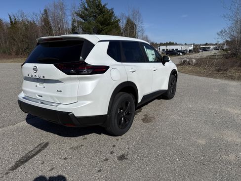 New 2026 Nissan Rogue SV AWD/4WD image 7