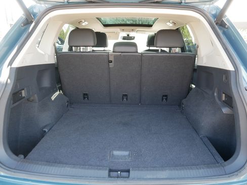 Used 2019 Volkswagen Tiguan SEL AWD/4WD image 17