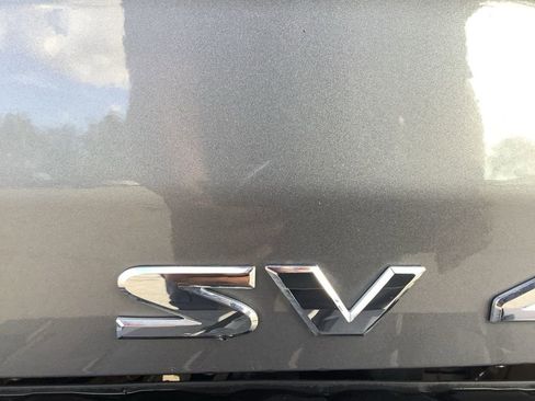 Used 2024 Nissan Titan SV image 10