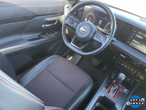 Certified 2025 Nissan Kicks SR image 15