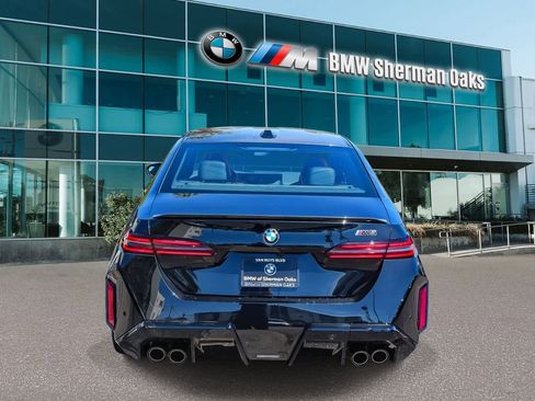 New 2026 BMW M5 w/ Carbon Package AWD/4WD image 5