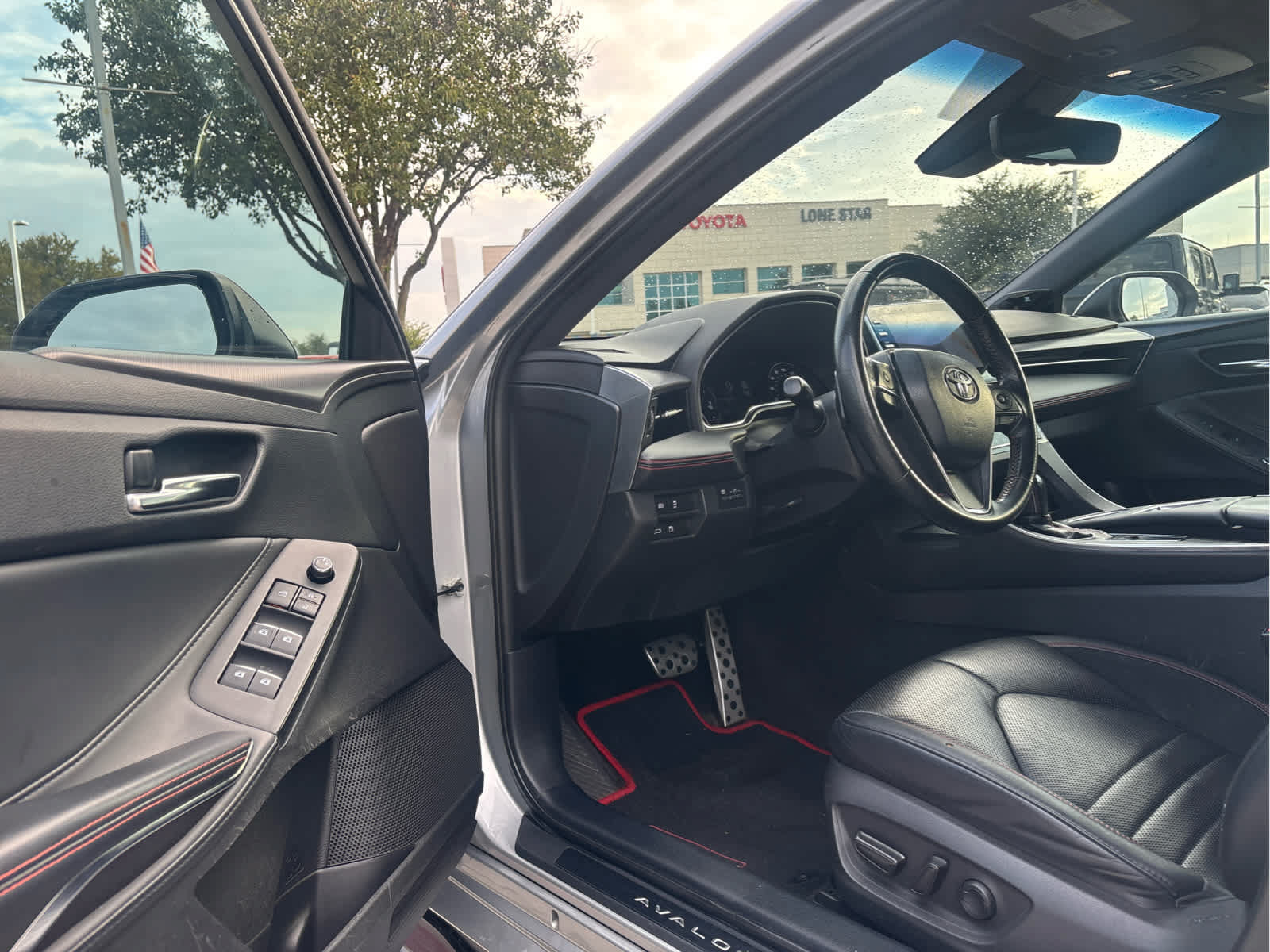 Used 2020 Toyota Avalon TRD FWD image 5