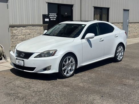 Used 2007 Lexus IS 350 RWD image 7