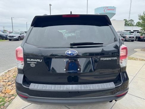 Used 2018 Subaru Forester 2.5i Premium w/ Protection Package #1 AWD/4WD image 7