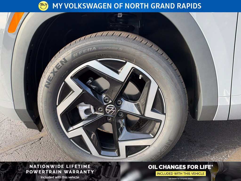 New 2027 Volkswagen Atlas SEL R-Line AWD/4WD image 29