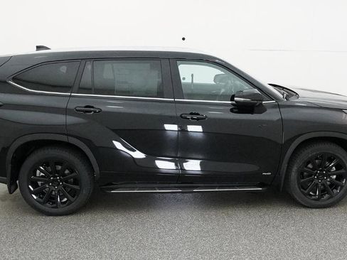 New 2026 Toyota Highlander XLE AWD/4WD image 14