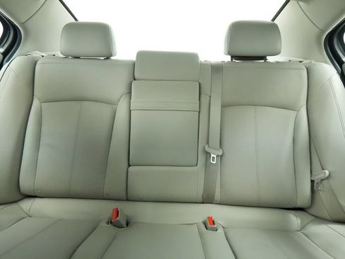 Used 2013 Buick LaCrosse Touring FWD image 21