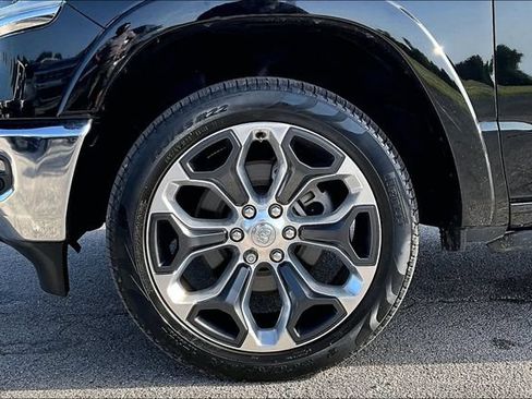 Used 2024 RAM 1500 Limited AWD/4WD image 35