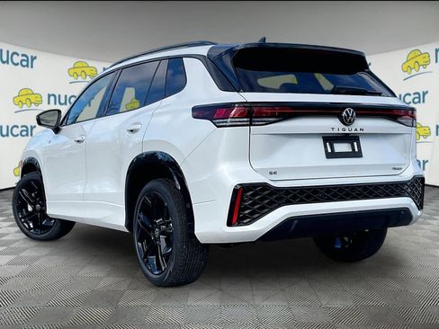 New 2026 Volkswagen Tiguan SE R-Line AWD/4WD image 5