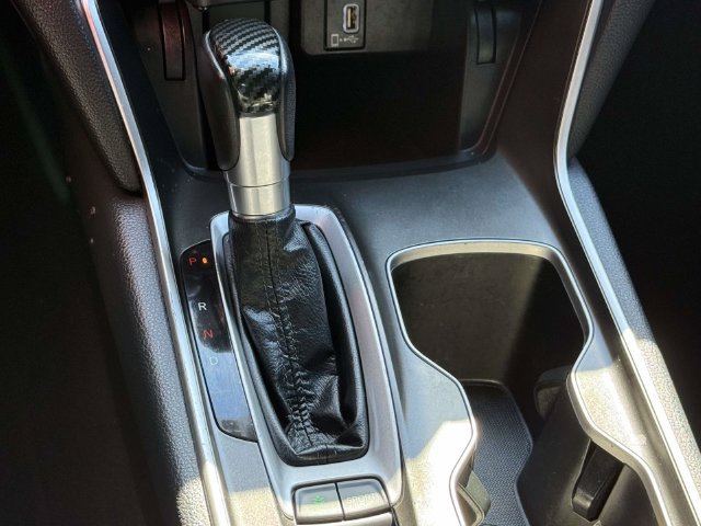 Used 2020 Honda Accord Sport image 14