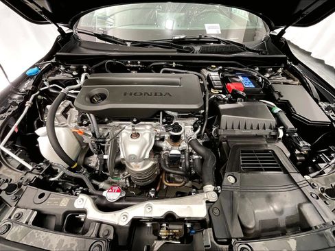 Used 2025 Honda Civic Sport image 28