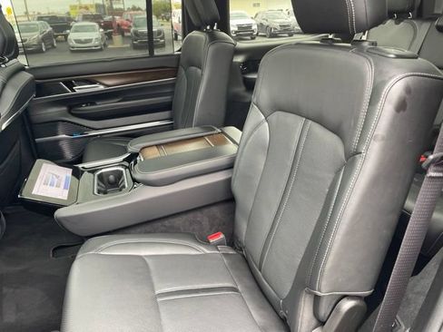 Used 2022 Jeep Grand Wagoneer Series I AWD/4WD image 32