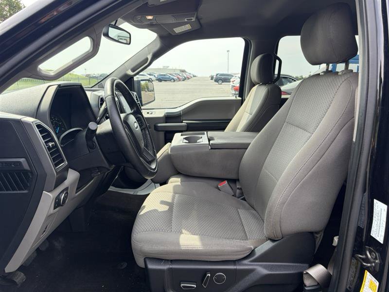 Used 2017 Ford F150 XLT w/ Equipment Group 302A Luxury AWD/4WD image 18