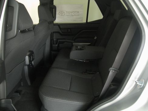 New 2025 Toyota 4Runner SR5 image 18