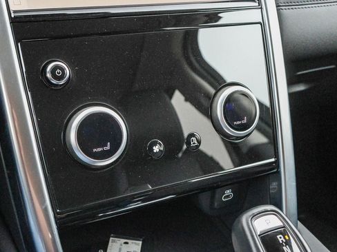 Used 2022 Land Rover Discovery Sport S image 38