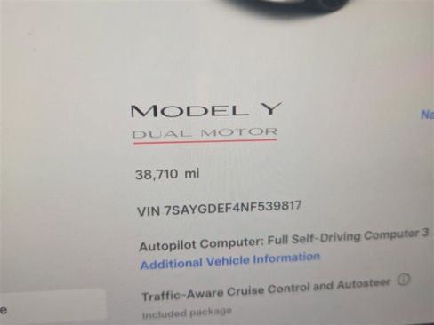 Used 2022 Tesla Model Y Performance AWD/4WD image 4