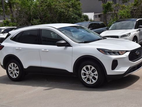 Certified 2024 Ford Escape Active w/ Tech Pack #1 AWD/4WD image 6