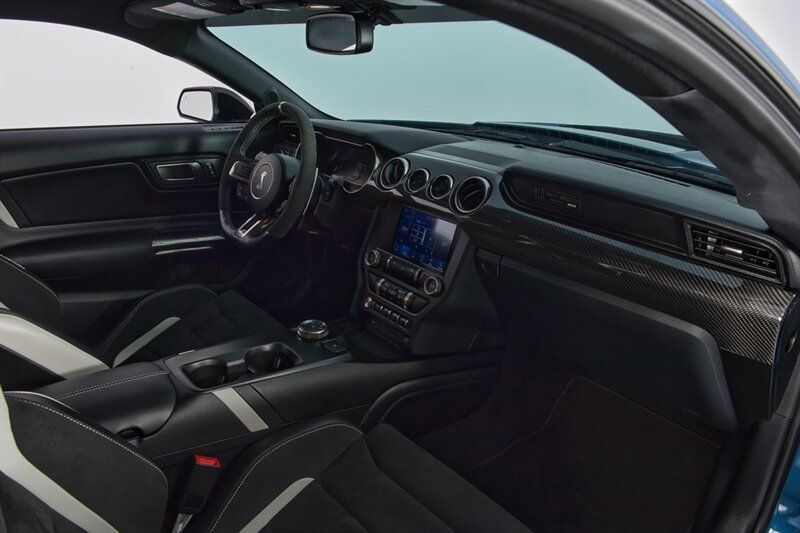 Used 2021 Ford Mustang Shelby GT500 w/ Technology Package RWD image 35