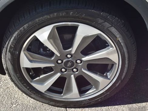 Used 2024 Ford Escape Platinum AWD/4WD image 51