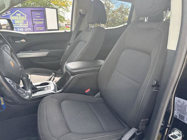 Used 2022 Chevrolet Colorado LT AWD/4WD image 13