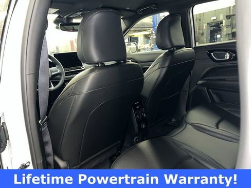 New 2026 Jeep Compass Limited image 16