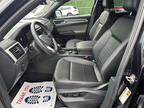 Certified 2022 Volkswagen Atlas Cross Sport SE image 19