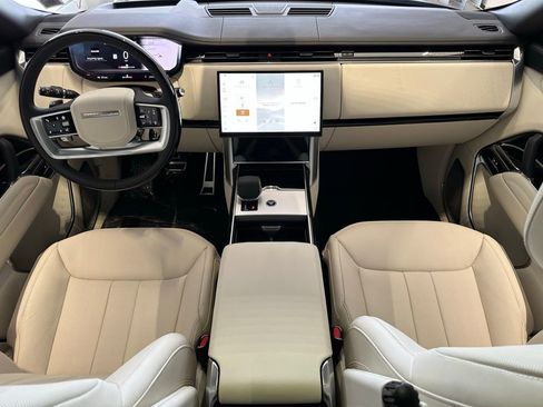 New 2025 Land Rover Range Rover Autobiography AWD/4WD image 23