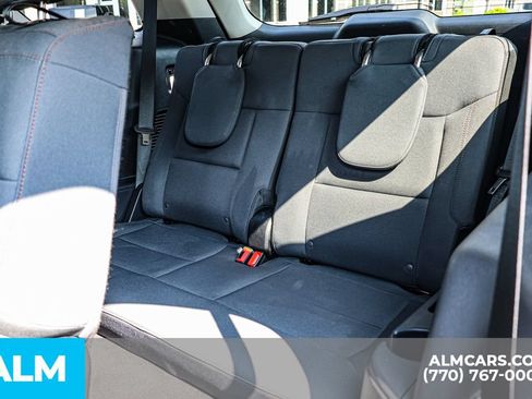 Used 2025 Ford Explorer Active RWD image 21