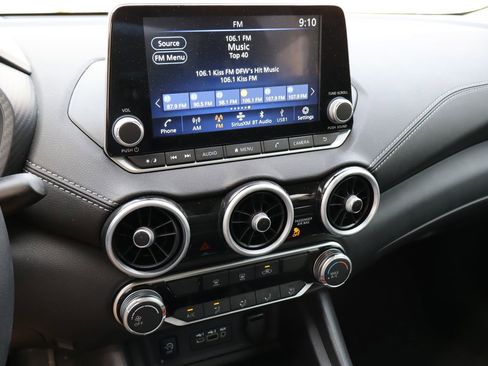 Used 2024 Nissan Sentra SV w/ Lighting Package FWD image 6