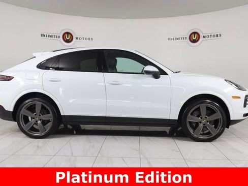 Used 2023 Porsche Cayenne Coupe image 2