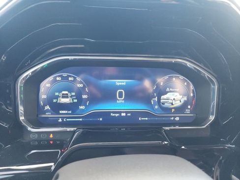 Certified 2025 Chevrolet Silverado 1500 LTZ w/ LTZ Premium Package image 47