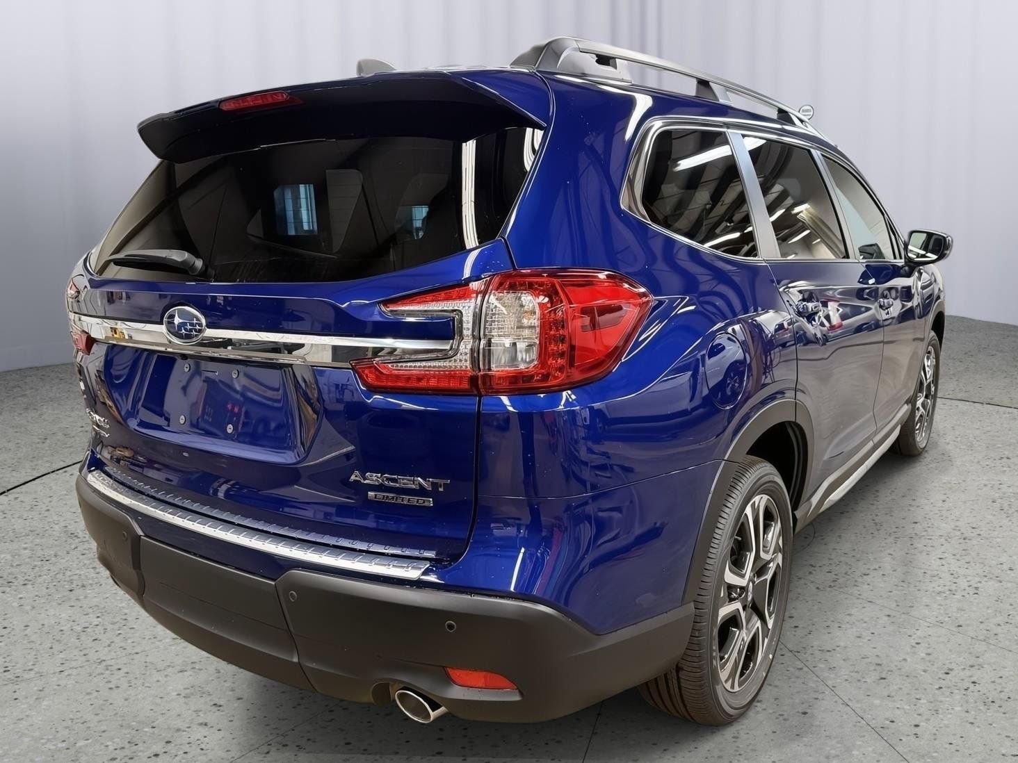 Used 2026 Subaru Ascent Limited AWD/4WD image 6