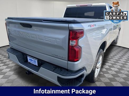 Used 2020 Chevrolet Silverado 1500 Custom w/ Custom Value Package AWD/4WD image 7