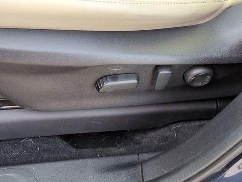 Used 2023 Subaru Ascent Limited w/ Technology Package image 16