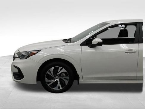 Used 2025 Subaru Legacy Premium image 7