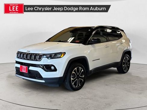 Used 2023 Jeep Compass Limited w/ Sun and Sound Group AWD/4WD image 1