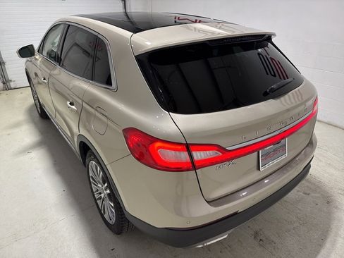 Used 2017 Lincoln MKX Reserve image 10