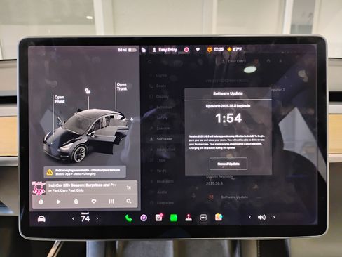 Used 2021 Tesla Model Y 2WD image 26