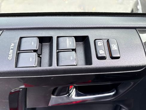 Used 2020 Toyota 4Runner TRD Off-Road image 11