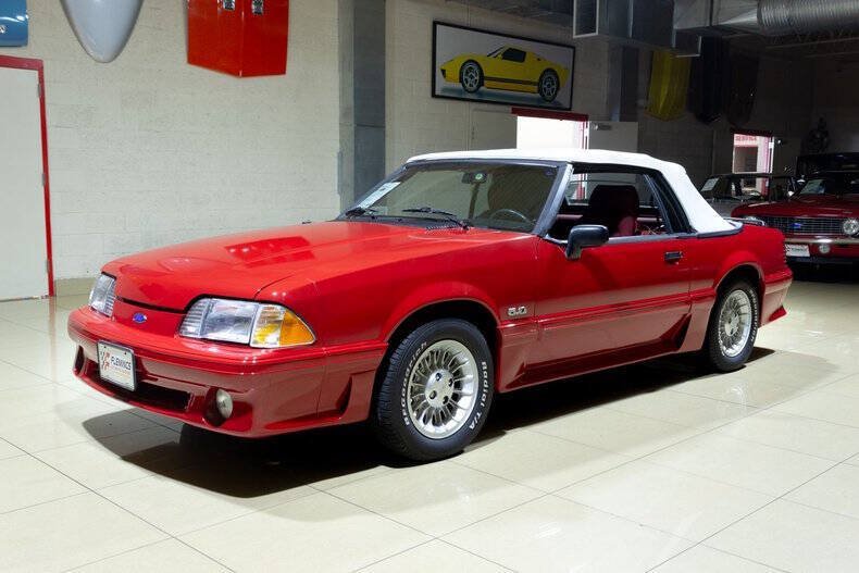 Used 1989 Ford Mustang GT RWD image 2