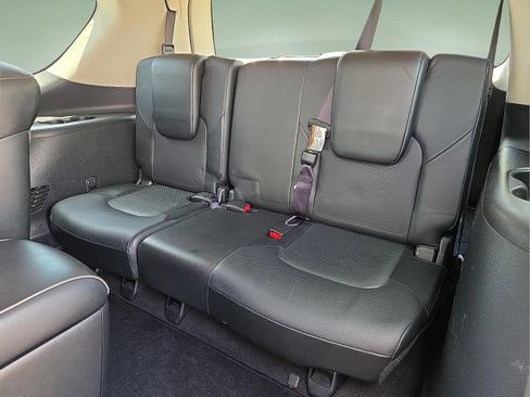 Used 2018 INFINITI QX80 4WD image 10