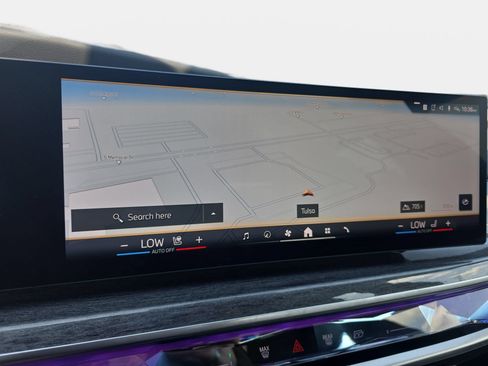 Used 2025 BMW 740i RWD image 22