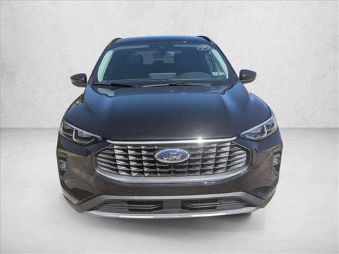 Used 2025 Ford Escape Platinum AWD/4WD image 3
