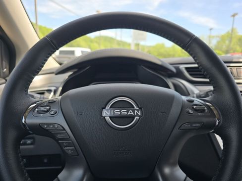 Certified 2024 Nissan Murano SV w/ SV Midnight Edition Package AWD/4WD image 16