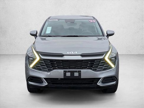 Used 2024 Kia Sportage LX image 2