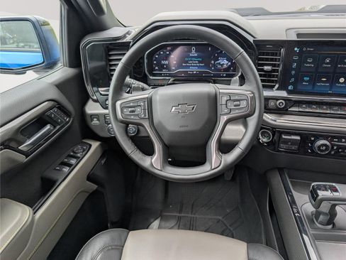 Used 2025 Chevrolet Silverado 1500 ZR2 w/ Technology Package AWD/4WD image 19