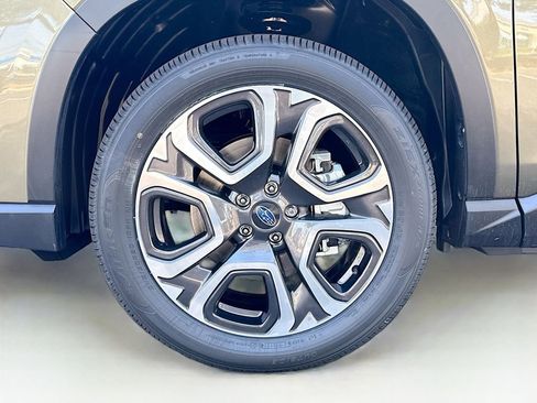 New 2025 Subaru Ascent Limited image 42