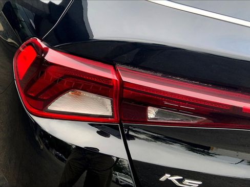 Used 2021 Kia K5 EX image 31