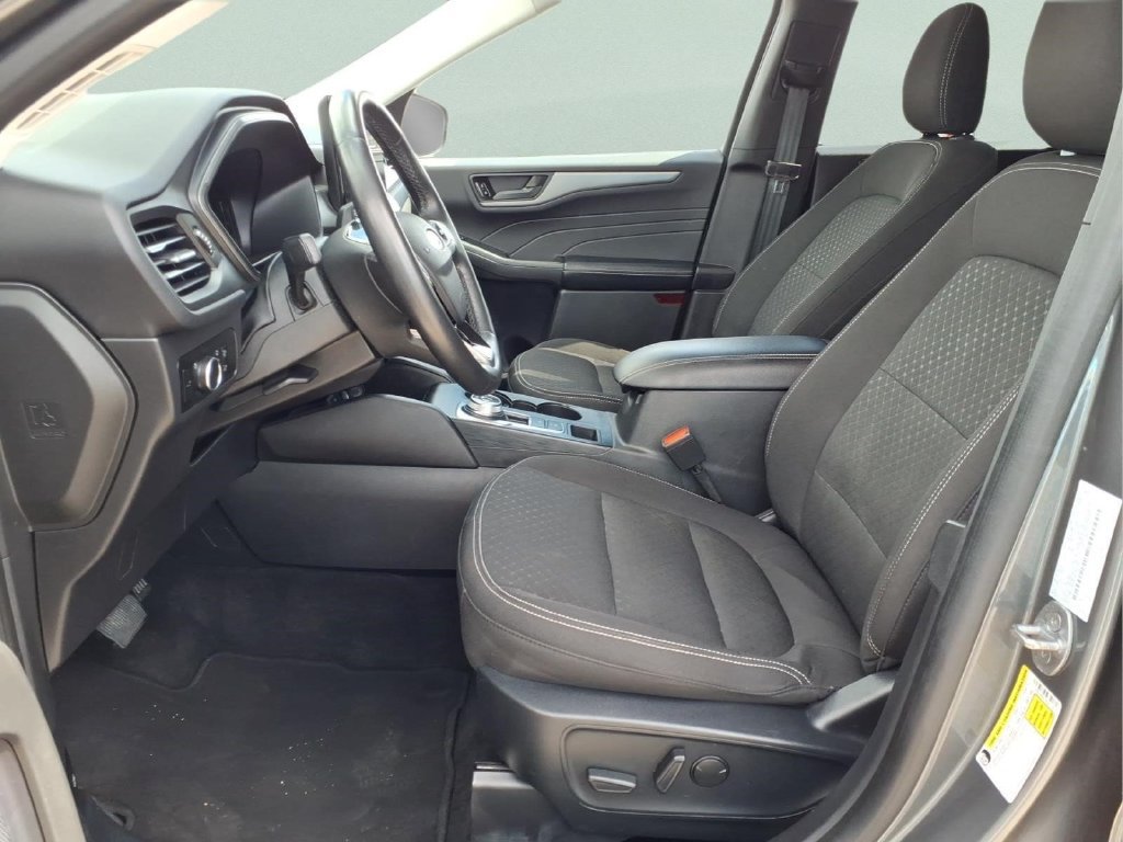 Used 2024 Ford Escape Active w/ Tech Pack #1 AWD/4WD image 12