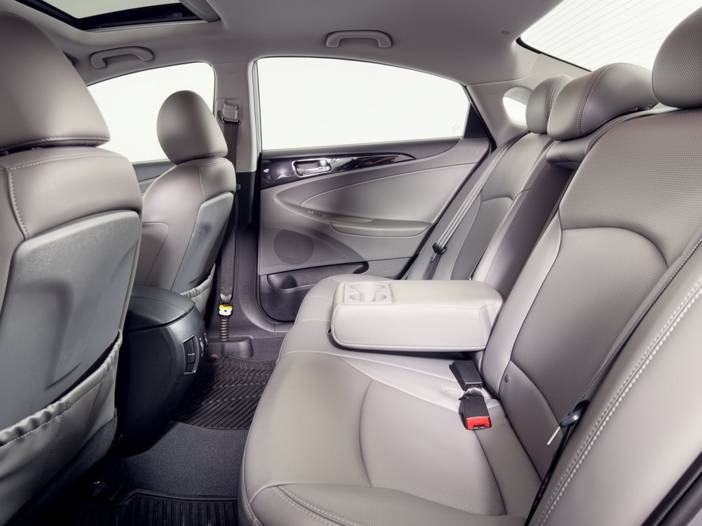 Used 2013 Hyundai Sonata Limited FWD image 24
